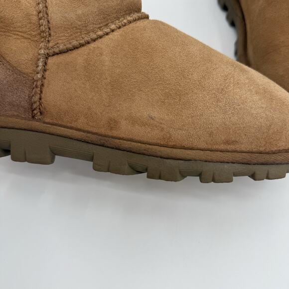 UGG Essential Short 5835 Women's Boots Chestnut Brown Size 7 Retro Y2K - Picture 5 of 10
